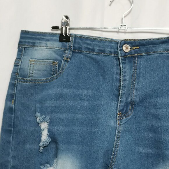 Distressed Medium Wash Denim Shorts Size L NWOT #105 - Picture 2 of 5